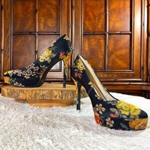 Jessica Simpson Black Multi Blurred Floral Neoprene Lael Platform Pump